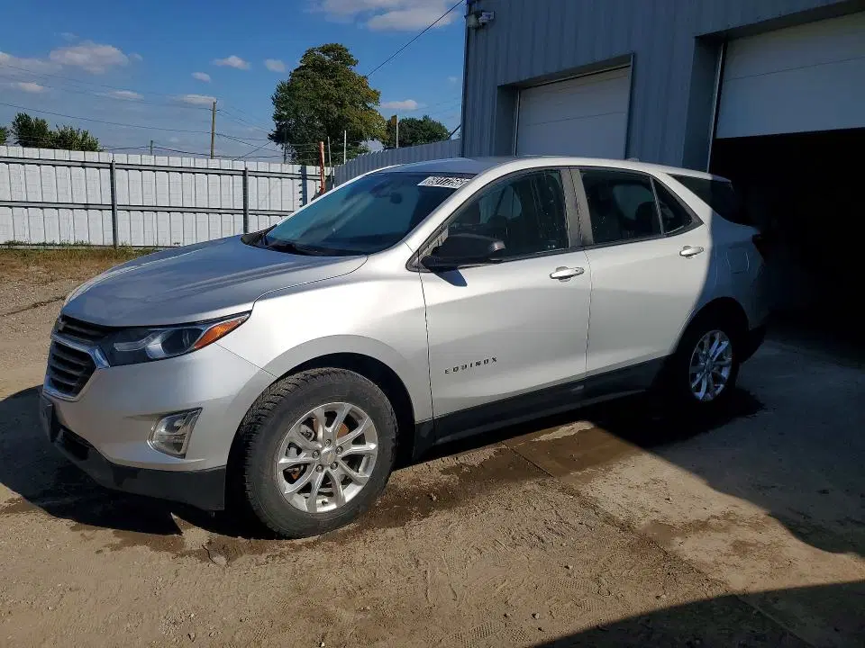 2021 Chevrolet Equinox VIN 2GNAXHEVXM6160166 фото 1
