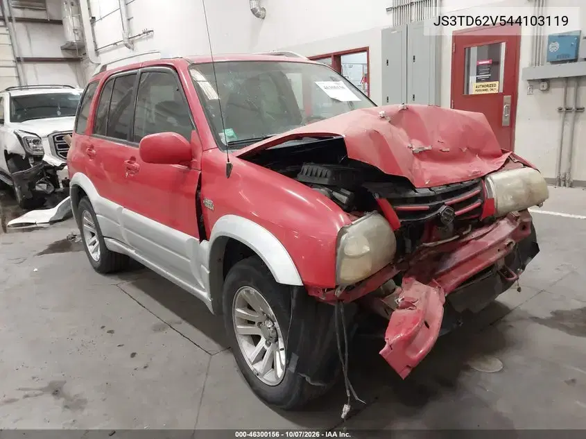 JS3TD62V544103119 — 2004 Suzuki Grand Vitara, передняя часть, фото до ремонта