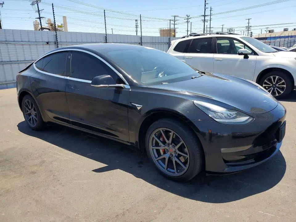 2018 Tesla MODEL 3 VIN 5YJ3E1EA4JF172346 фото 4