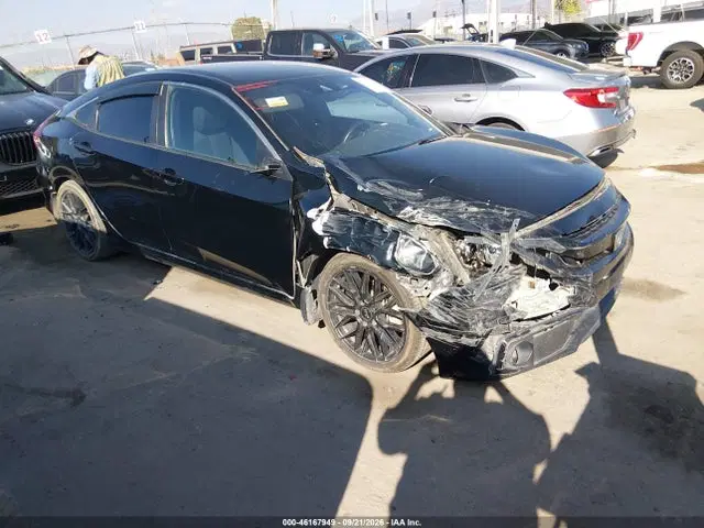 19XFC2E89KE007535 — 2019 Honda Civic Sport, Передняя часть, фото до ремонта