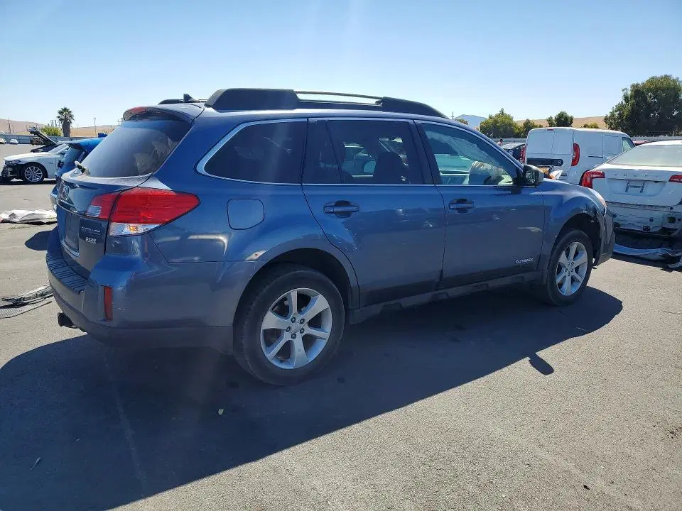 2014 Subaru Outback VIN 4S4BRBCC7E3216185 фото 3