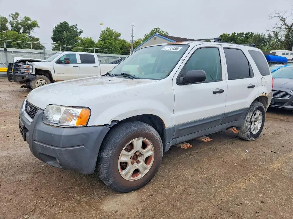 1FMYU93183KC05473 — 2003 Ford Escape, Мелкие вмятины и царапины, фото до ремонта
