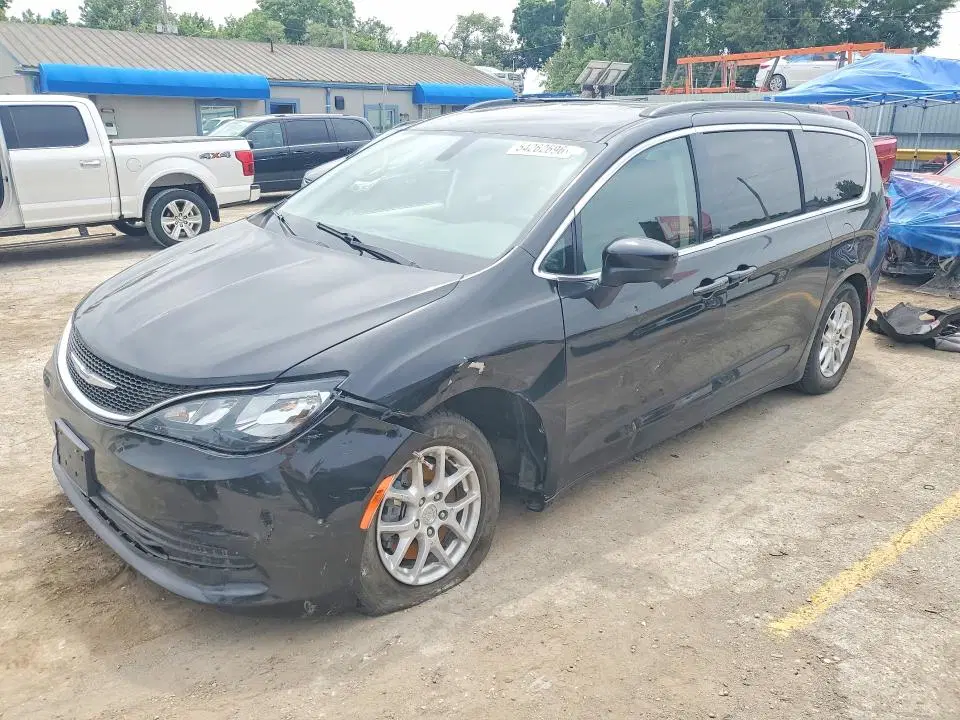 2C4RC1DG5LR181974 — 2020 Chrysler Voyager, Боковая часть, фото до ремонта