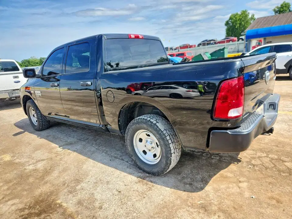 3C6RR7KT4KG723286 — 2019 RAM 1500 Classic, механические повреждения, фото до ремонта