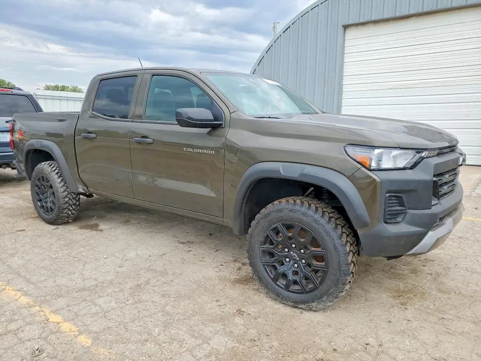 2024 CHEVROLET COLORADO VIN 1GCPTEEK0R1253162 фото 4