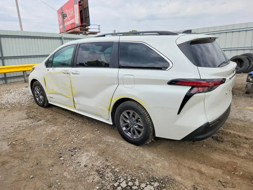 2021 TOYOTA SIENNA VIN 5TDJRKEC2MS016986 фото 2