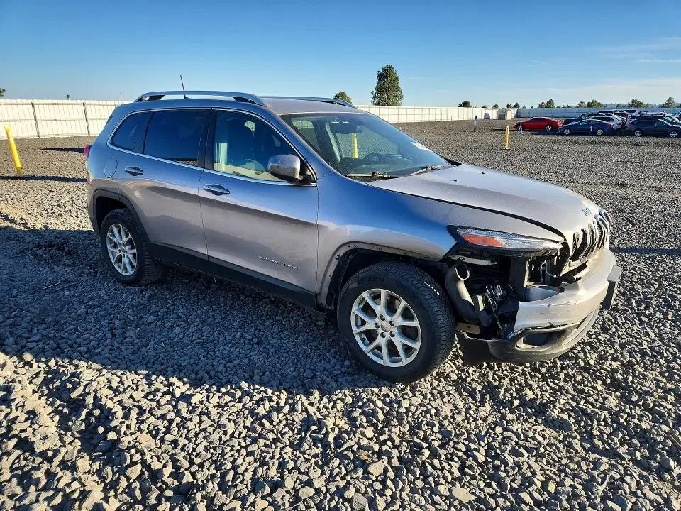 2017 Jeep Cherokee VIN 1C4PJMCS3HW648277 фото 4