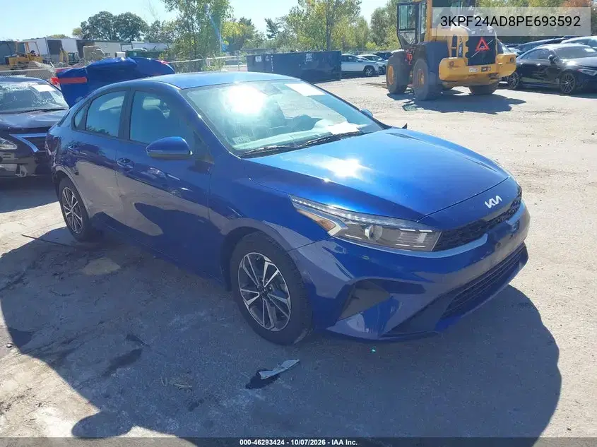 3KPF24AD8PE693592 — 2023 Kia Forte, задняя часть, фото до ремонта
