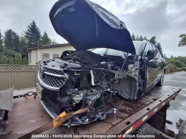 2023 Buick Envision Avenir VIN LRBFZSR42PD086625 фото 2