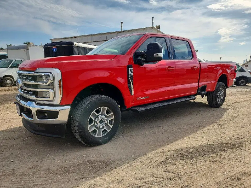 1FT8W3BMXTEC80097 — 2026 Ford F350, Задняя часть, фото до ремонта