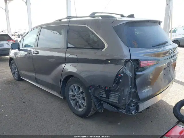 2021 Toyota SIENNA LE VIN 5TDBRKEC0MS073840 фото 3