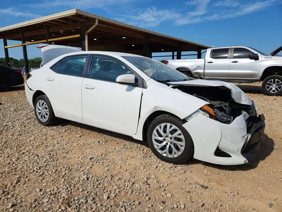 2018 TOYOTA COROLLA VIN 5YFBURHE5JP850201 фото 4