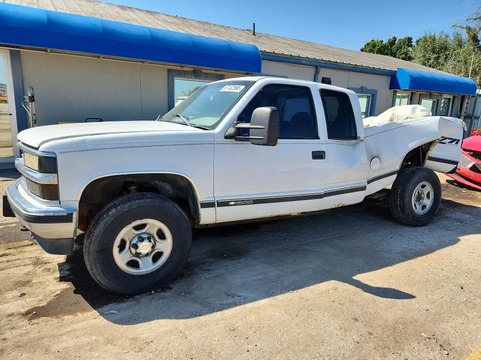 1GCEK19R3VE268218 — 1997 Chevrolet GMT-400, Задняя часть, фото до ремонта