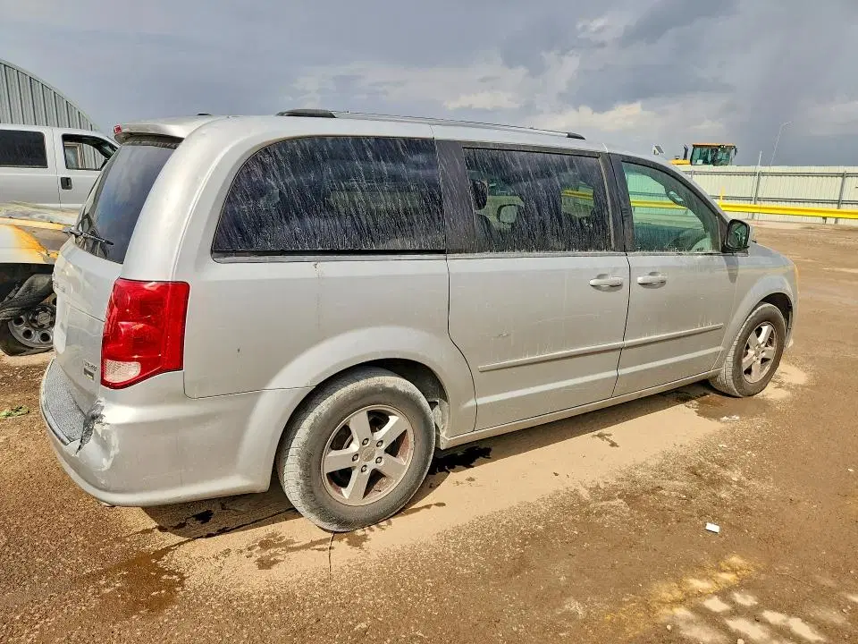 2011 DODGE GRAND CARAVAN VIN 2D4RN5DG1BR689152 фото 3
