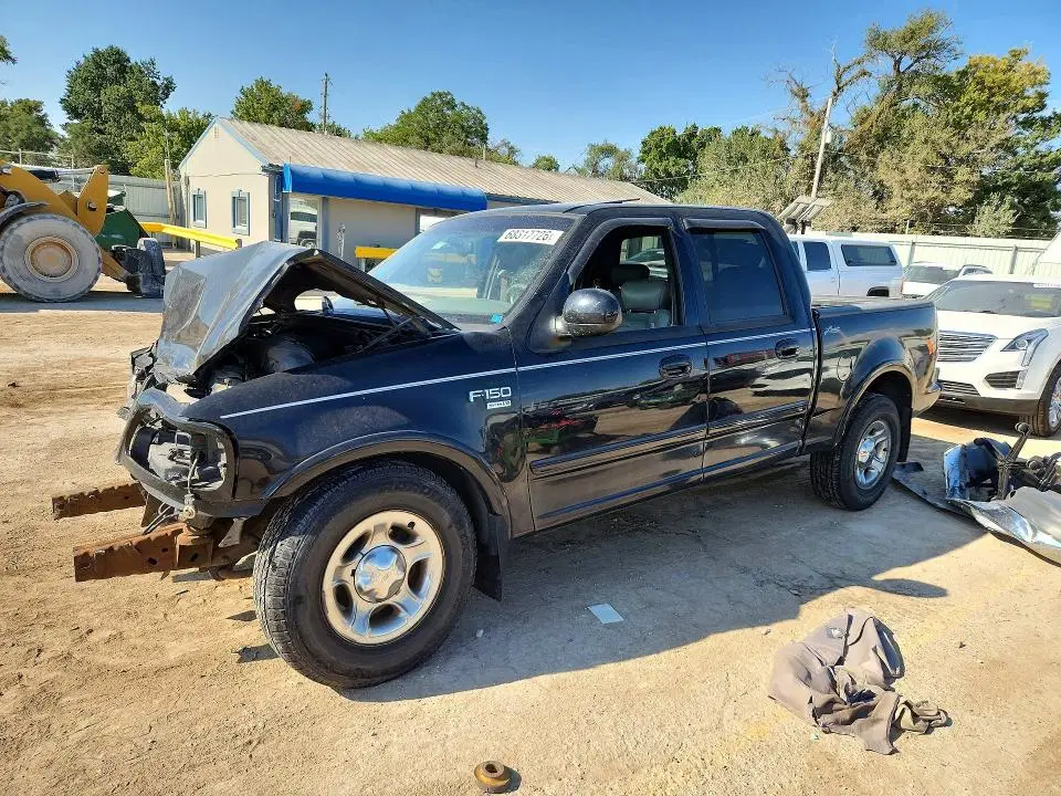 1FTRW07L21KA31097 — 2001 Ford F150, Передняя часть, фото до ремонта