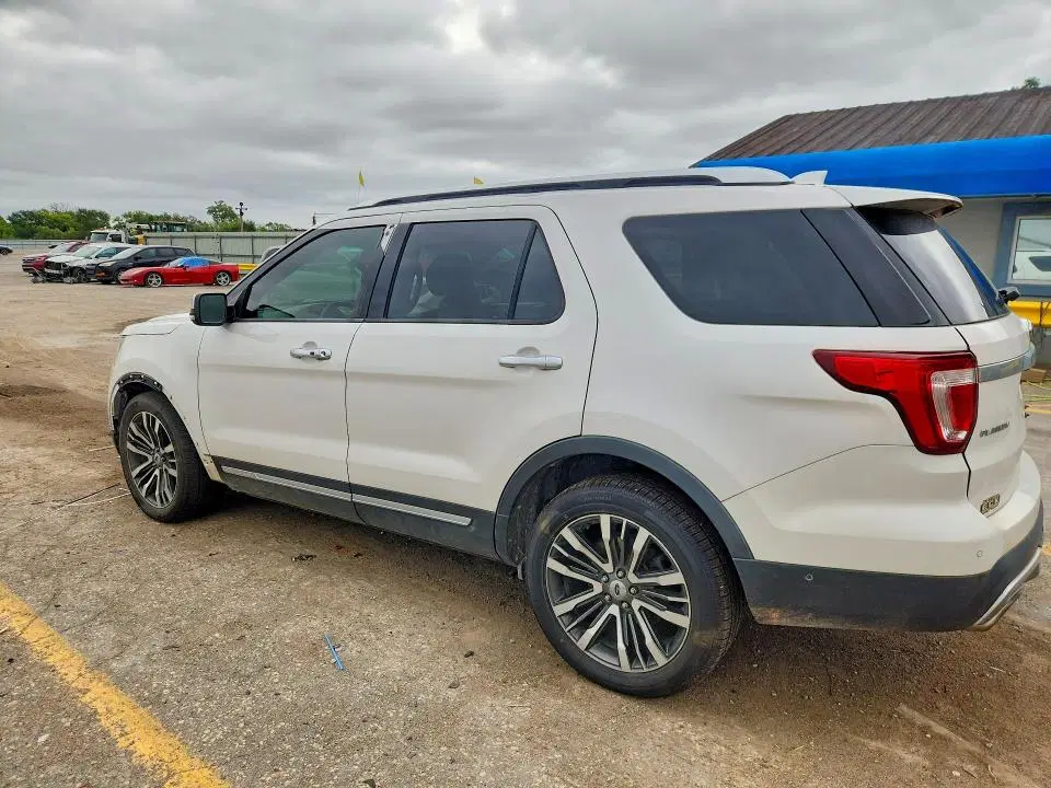 2016 FORD EXPLORER VIN 1FM5K8HT8GGB33440 фото 2