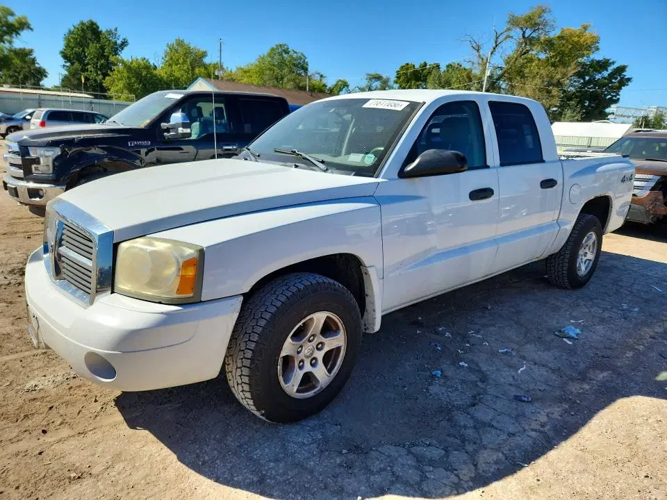 1D7HW48K76S541628 — 2006 Dodge Dakota, Задняя часть, фото до ремонта