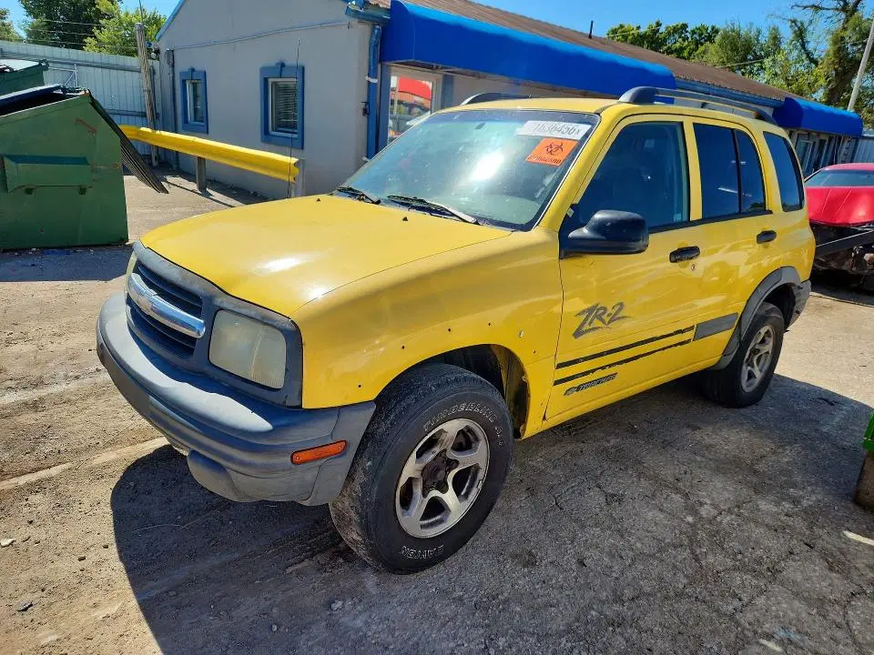2CNBJ734836920530 — 2003 Chevrolet Tracker, Боковая часть (Side), фото до ремонта