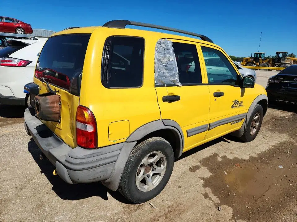 2003 CHEVROLET TRACKER VIN 2CNBJ734836920530 фото 3