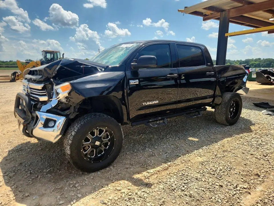 5TFDY5F12GX567433 — 2016 Toyota Tundra, Задняя часть, фото до ремонта