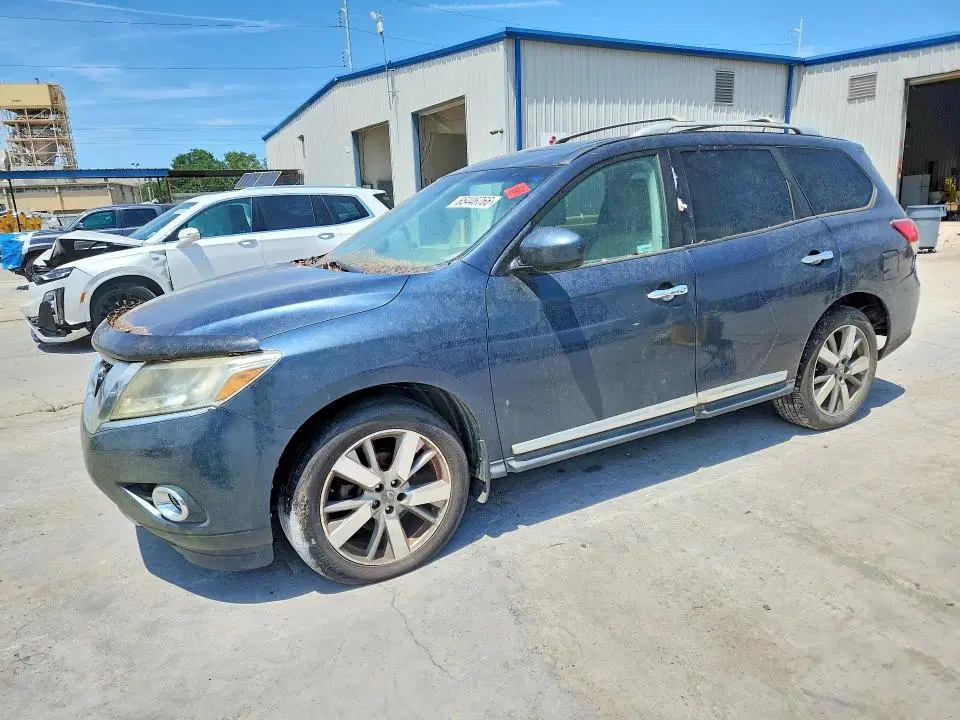 5N1AR2MN0DC649874 — 2013 Nissan Pathfinder, Мелкие вмятины и царапины, фото до ремонта