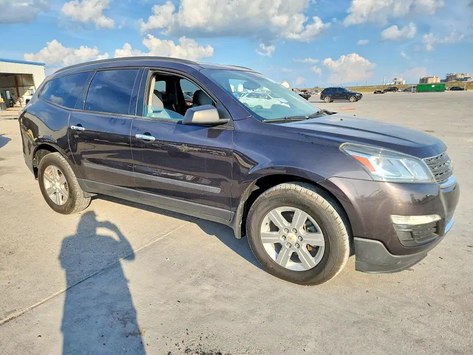 2017 CHEVROLET TRAVERSE VIN 1GNKRFED5HJ220227 фото 4