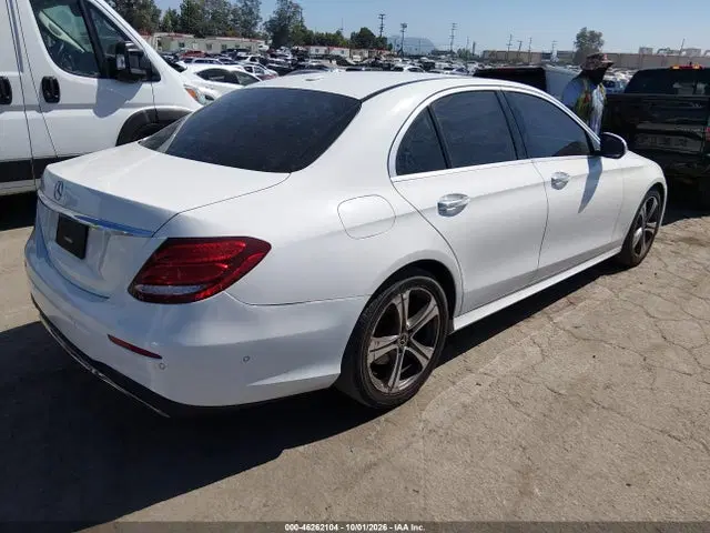 2018 Mercedes-Benz E 300 VIN WDDZF4JB8JA390649 фото 4