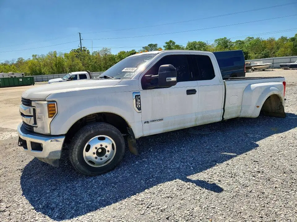 1FT8X3CT2KEC44616 — 2019 Ford F350, Ходовая часть, фото до ремонта