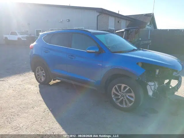 KM8J3CA46GU175639 — 2016 Hyundai Tucson Luxury, Передняя часть, фото до ремонта