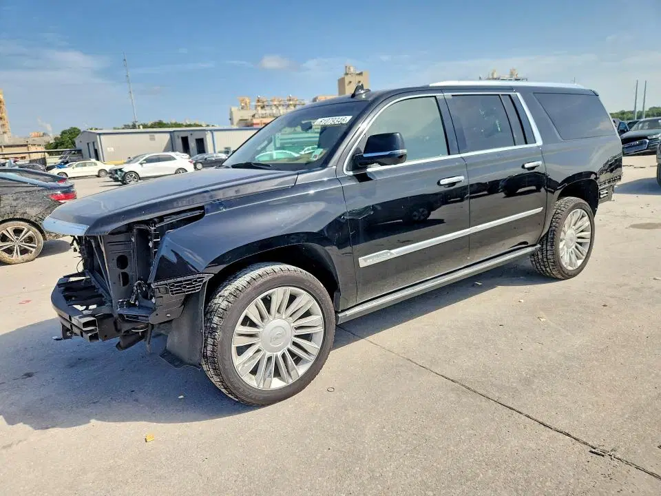 1GYS3KKJ2JR292095 — 2018 Cadillac Escalade, Передняя часть, фото до ремонта