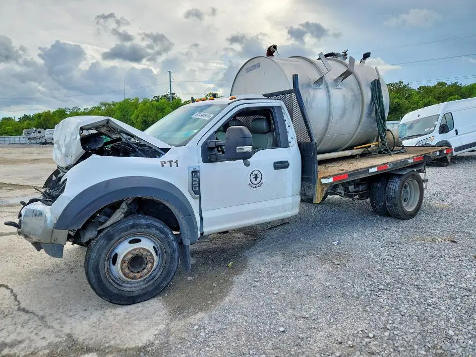 1FDUF5GY9KEE36520 — 2019 Ford F550, Повреждения со всех сторон, фото до ремонта