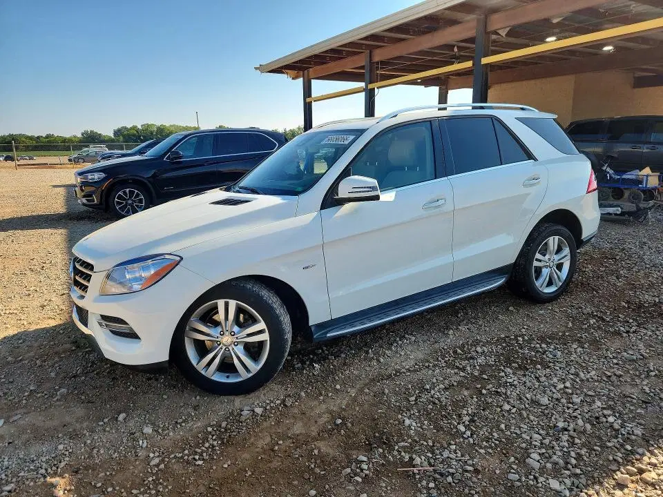 4JGDA5HB1CA001119 — 2012 Mercedes-Benz ML, передняя часть, фото до ремонта