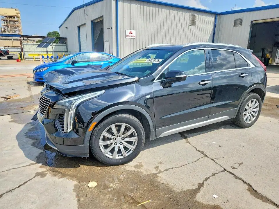 1GYFZCR44NF100981 — 2022 Cadillac XT4, Передняя часть, фото до ремонта