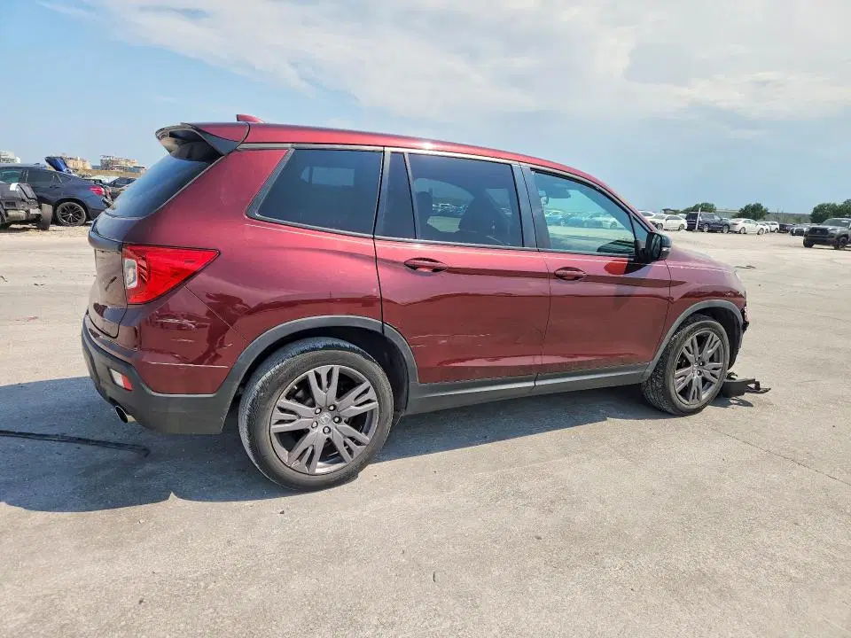 2020 HONDA PASSPORT VIN 5FNYF7H52LB004728 фото 3
