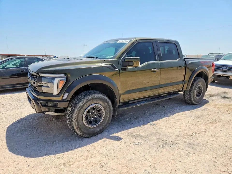 1FTFW1RGXRFA43270 — 2024 Ford F150, боковая часть, фото до ремонта