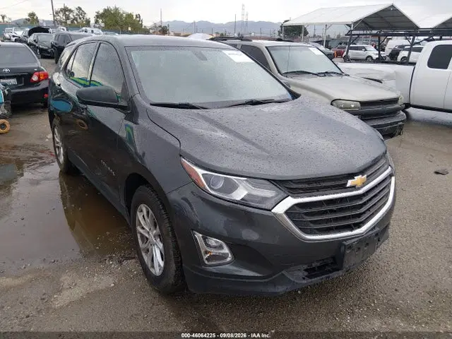 2GNAXHEV7J6127606 — 2018 Chevrolet Equinox LS, не указано, фото до ремонта