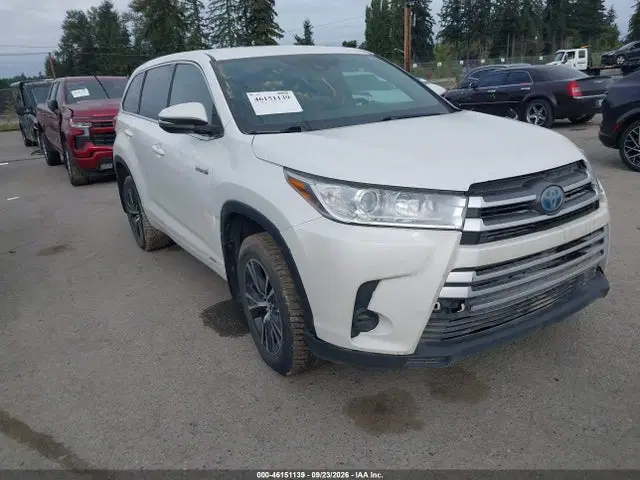 5TDBGRFH5HS024406 — 2017 Toyota Highlander Hybrid LE, Пожар двигателя (Engine Burn), фото до ремонта