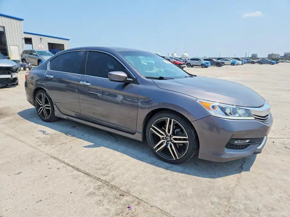 2017 HONDA ACCORD VIN 1HGCR2F54HA259843 фото 4