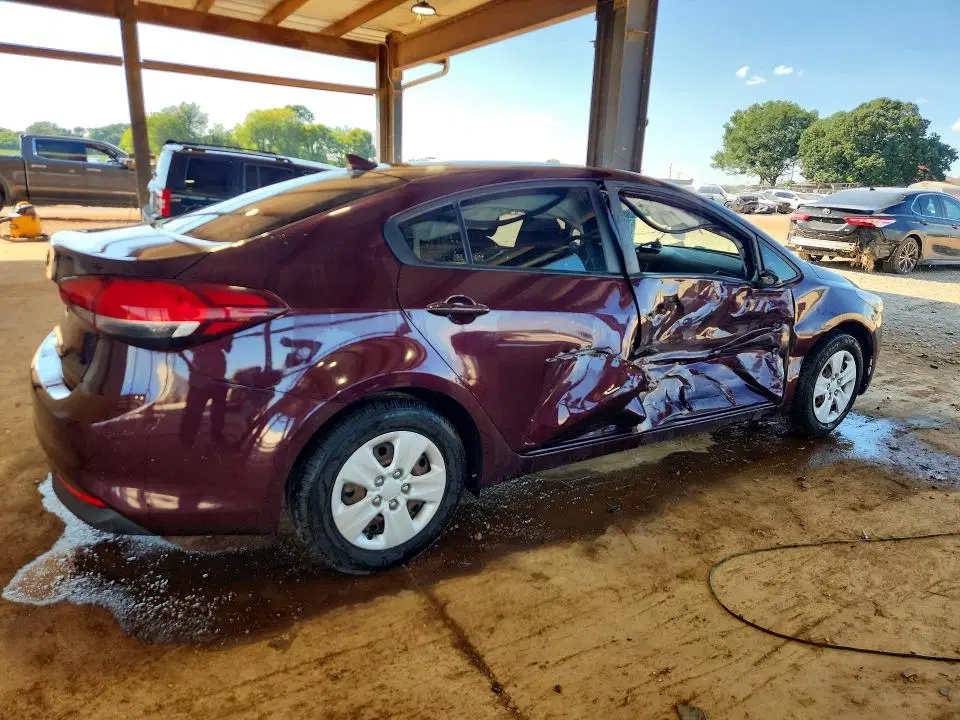 2017 KIA FORTE VIN 3KPFK4A72HE131618 фото 3