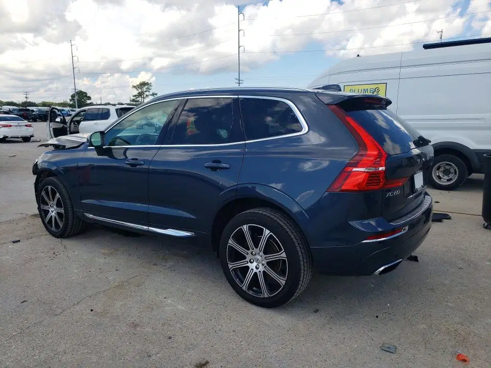 2021 VOLVO XC60 VIN YV4102DL0M1882904 фото 2