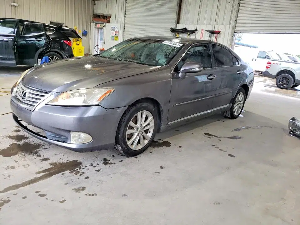 JTHBK1EG5C2509863 — 2012 Lexus ES, Передняя часть, фото до ремонта