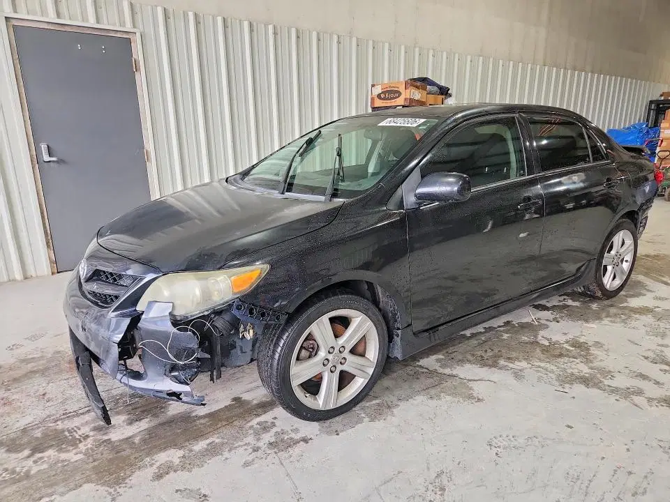 5YFBU4EE4DP214445 — 2013 Toyota Corolla, Механические повреждения, фото до ремонта