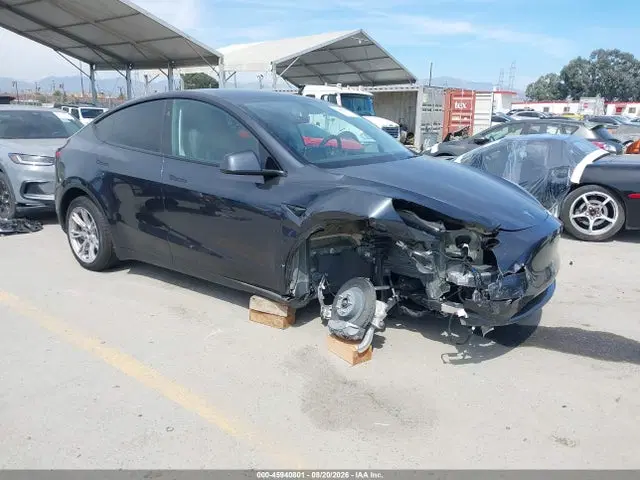 7SAYGDEE3RA224694 — 2024 Tesla Model Y Long Range Dual Motor ALL-Wheel Drive, Передняя часть справа (Right Front), фото до ремонта