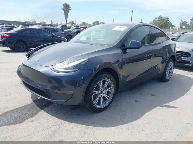 2024 Tesla Model Y Long Range Dual Motor All-wheel Drive VIN 7SAYGDEE3RA224694 фото 2