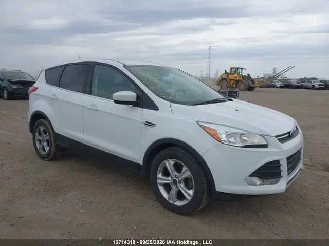 1FMCU0GX5FUC47032 — 2015 Ford Escape SE, Передняя часть, фото до ремонта