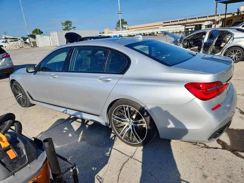 2018 BMW 750 VIN WBA7F0C5XJGM23100 фото 2