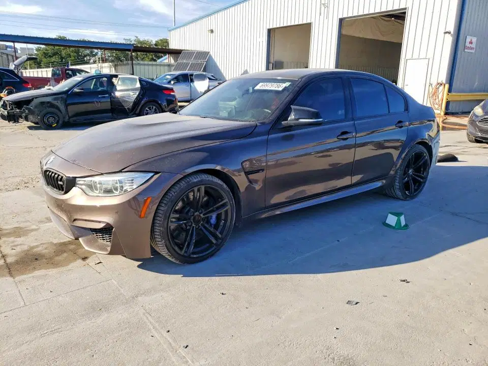 WBS3C9C5XFP805805 — 2015 BMW M3, Задняя часть, фото до ремонта