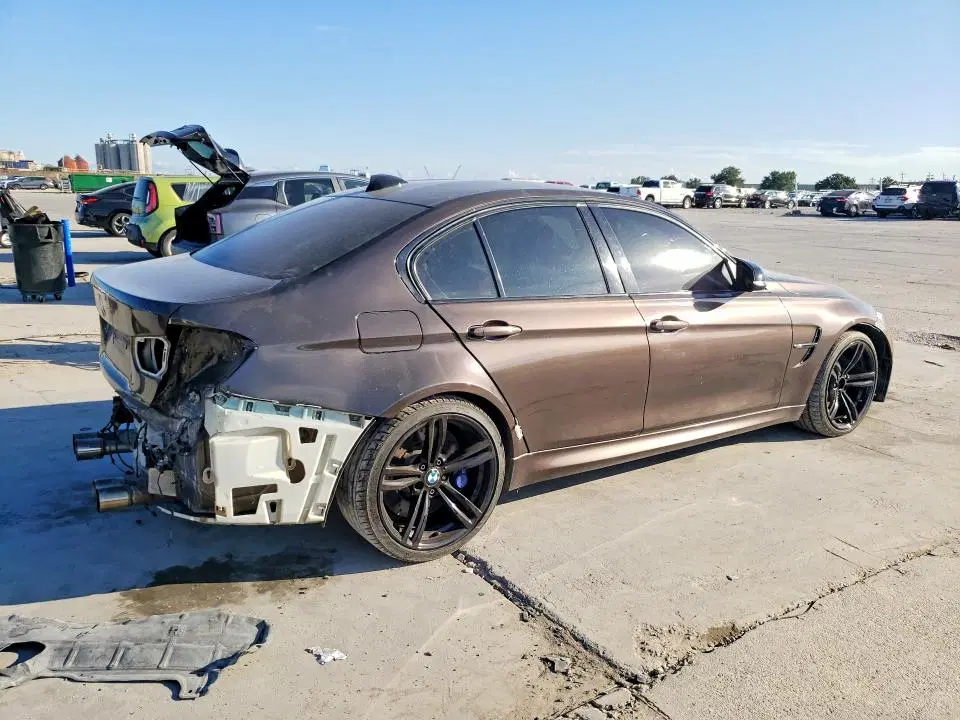 2015 BMW M3 VIN WBS3C9C5XFP805805 фото 3