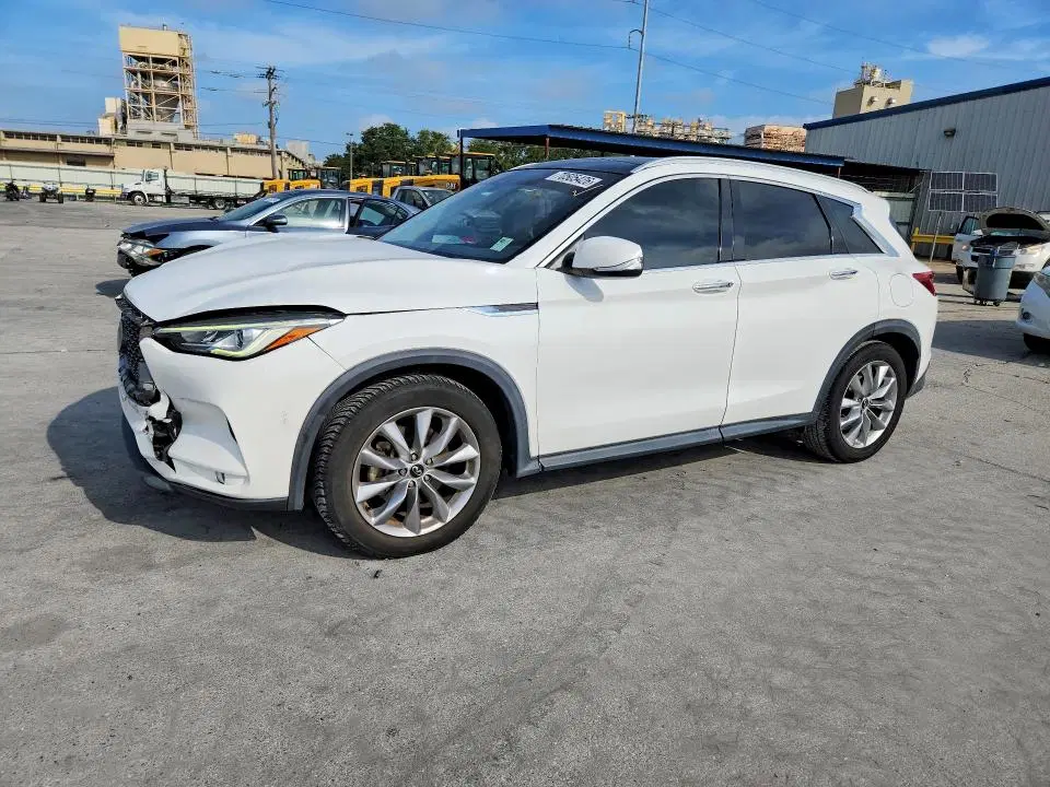 3PCAJ5M15KF137621 — 2019 Infiniti QX50, Передняя часть, фото до ремонта