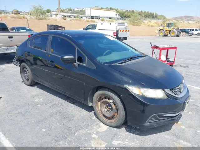 19XFB2F83FE261278 — 2015 Honda Civic EX, задняя часть, фото до ремонта